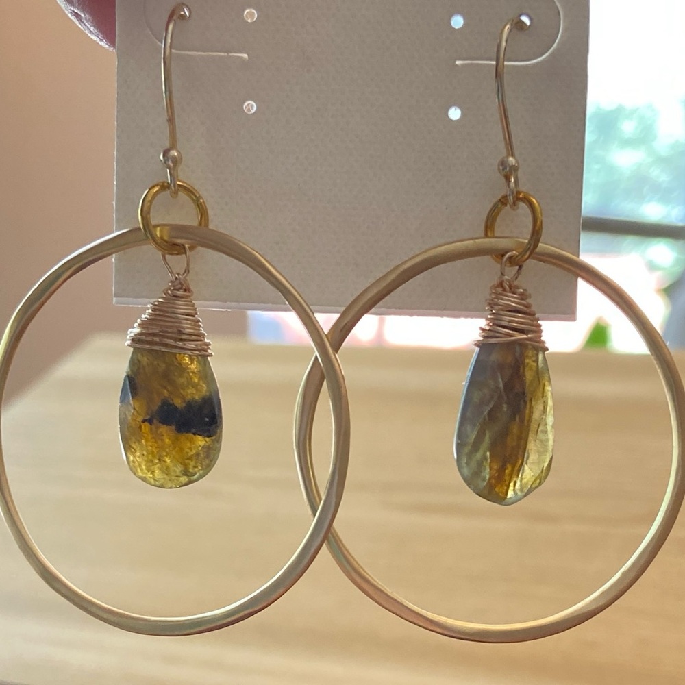 Earrings - Gold Hammered 1 1/2” Hoops - Green Stones Wrapped in Gold Wire - NWOT